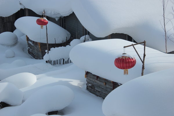 雪乡雪房子图片