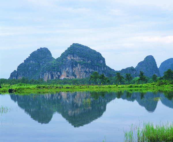 山水剪影图片