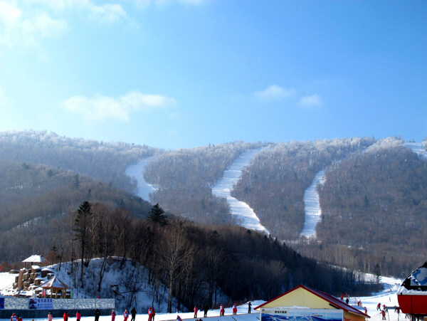 滑雪道图片