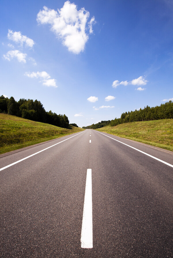 美丽的道路风景图片