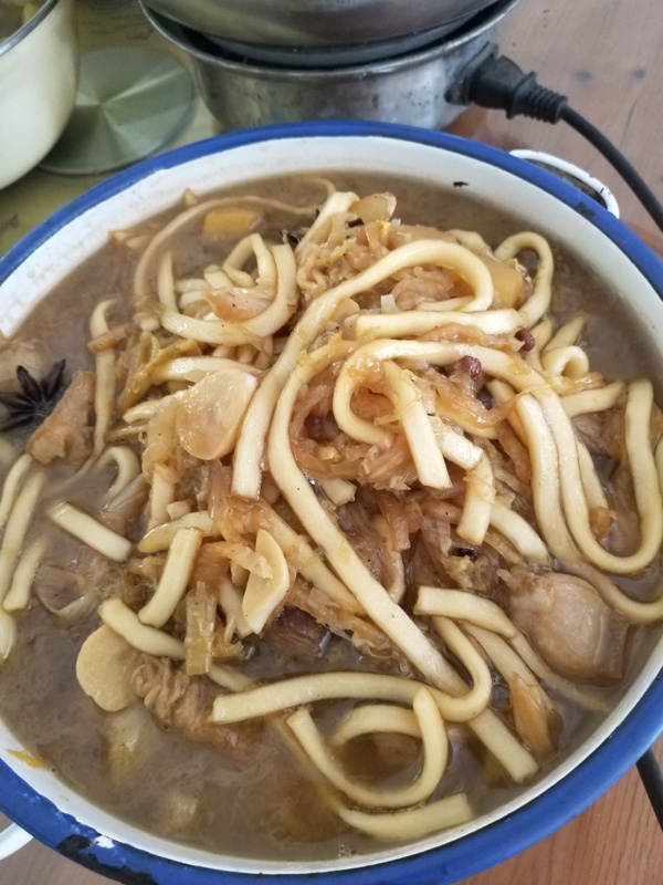 东北猪肉酸菜炖粉条