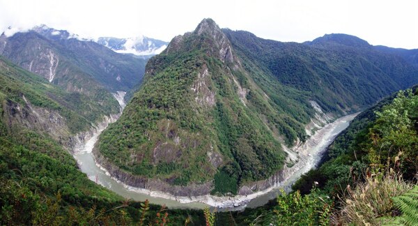 雅鲁藏布江大河湾图片