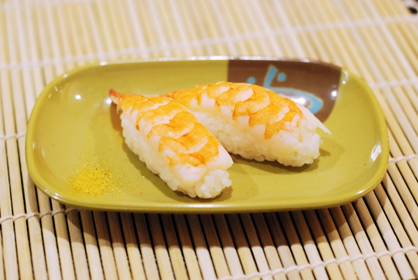 熟虾寿司图片