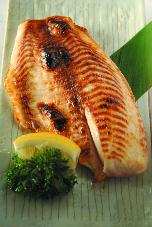 日本料理烤鳗鱼图片